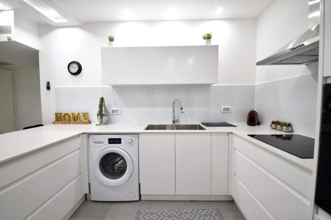 Apartment דירת גן על שפת הבריכה *